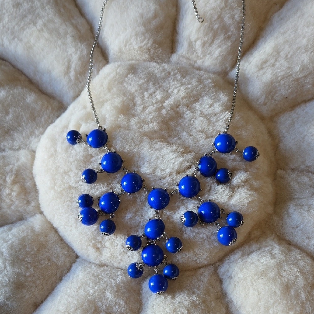 Elegant Blue Statement Necklace